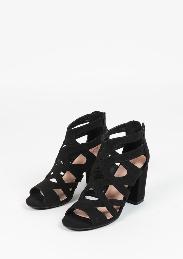 Offene schwarze Pumps