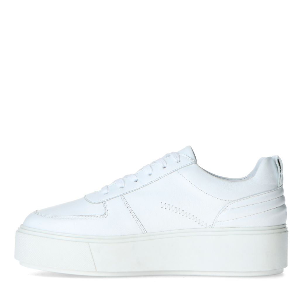 Weiße Sneaker mit Plateausohle