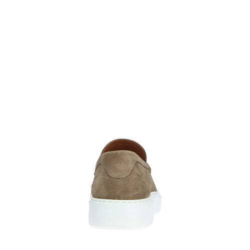 Camel loafers met witte zool