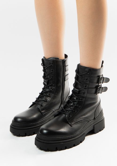 Schwarze Leder-Schnürstiefeletten mit Schnallen