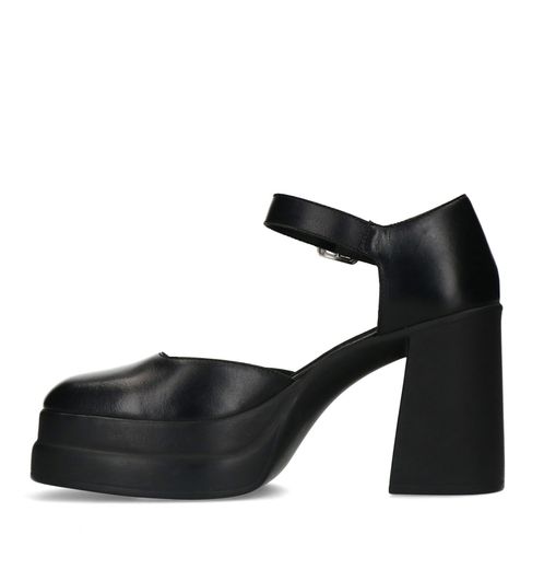 Schwarze Pumps mit Plateausohle