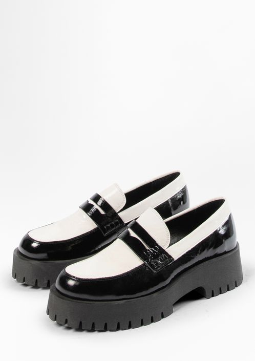 Loafers à plateforme avec détails - noir