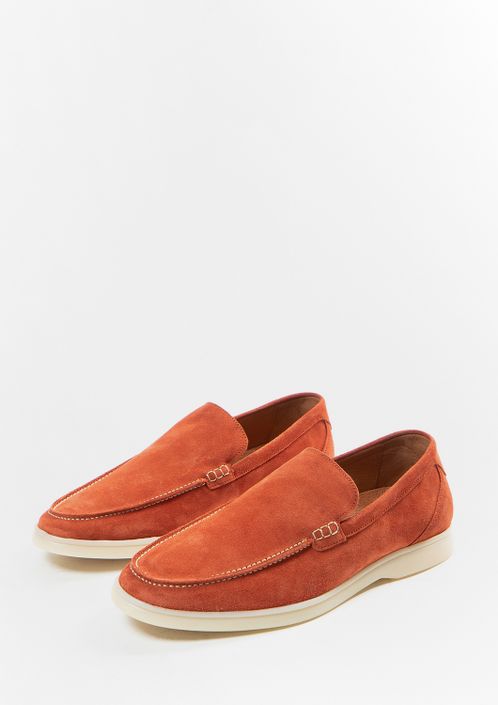 Rote Veloursleder-Loafer