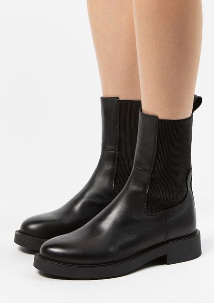 Chelsea boots en cuir - noir
