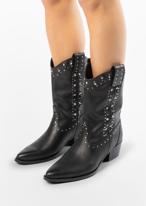 Schwarze Western Boots aus Leder mit silberfarbenen Nieten