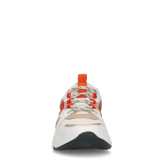 Weiße Sneaker mit orangefarbenen Details