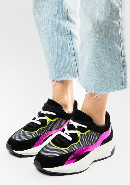 Schwarze Sneaker mit Details in Rosa und Gelb