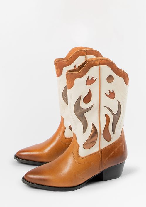 Cognac leren cowboylaarzen met off white details