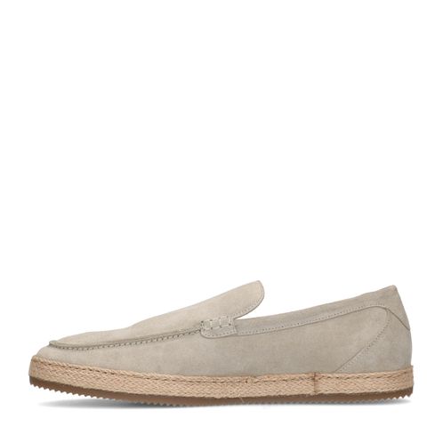Beige suède loafers