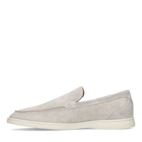 Lichtgrijze suède loafers