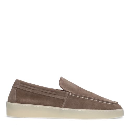Beige suède loafers