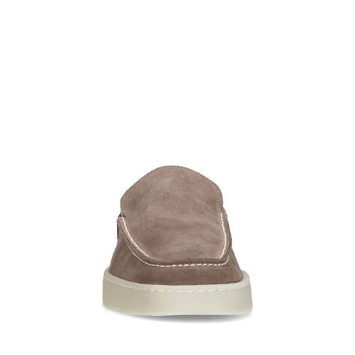 Beige suède loafers