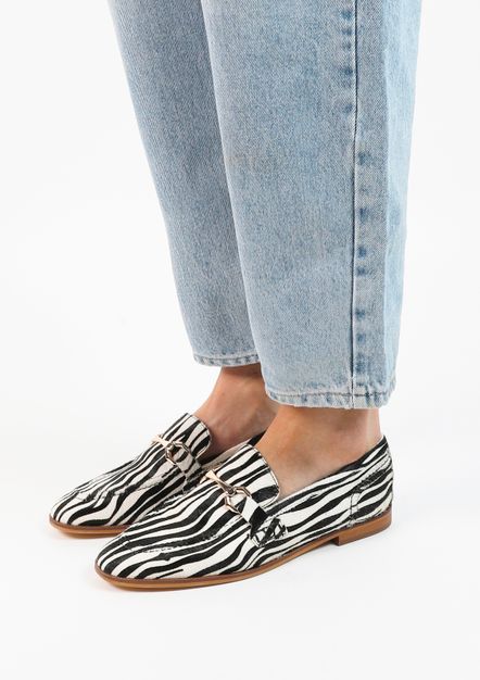 Zwarte zebraprint loafers