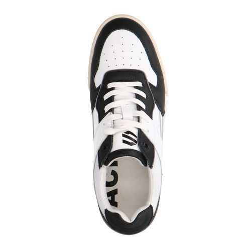 Baskets en cuir avec détails - noir