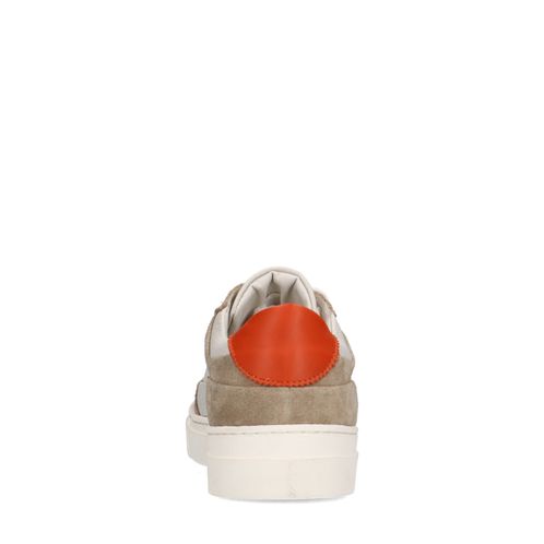 Beige sneakers met suède details