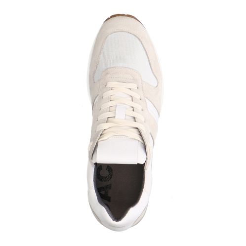 Witte suède sneakers