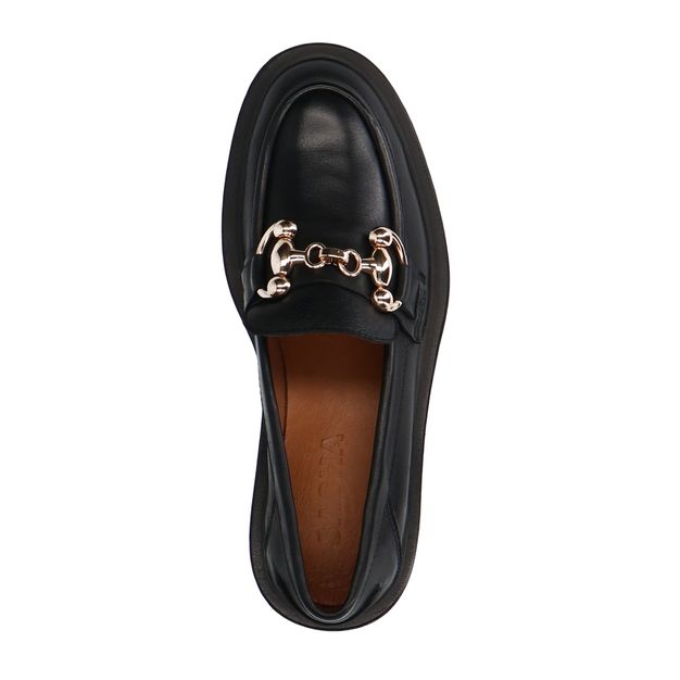 Loafers en cuir avec chaîne - noir
