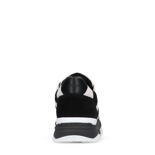 Zwarte suède sneakers met witte details