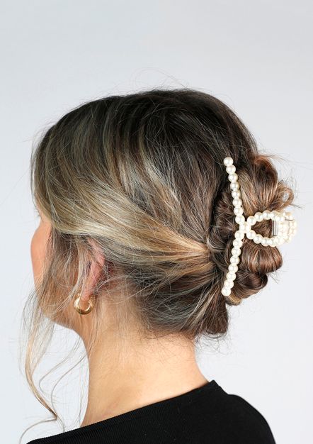 Weiße Perlen-Haarspange