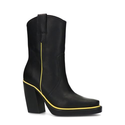 Schwarze Absatz-Stiefeletten mit gelben Details