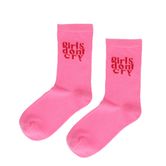 Roze sokken met rode tekst