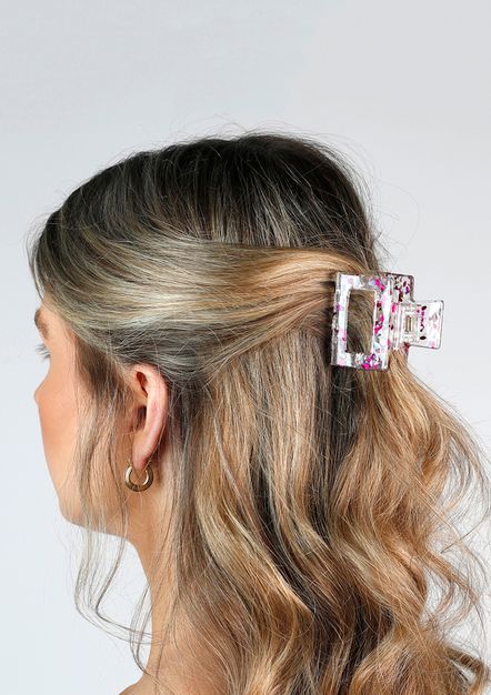 Rosafarbene Haarspange mit Metallic-Details