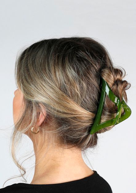 Grüne Haarspange