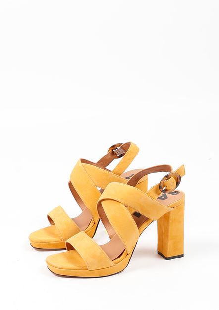 Gelbe Veloursleder-Sandaletten mit Blockabsatz
