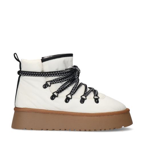 Offwhite puffer veterboots met plateau zool