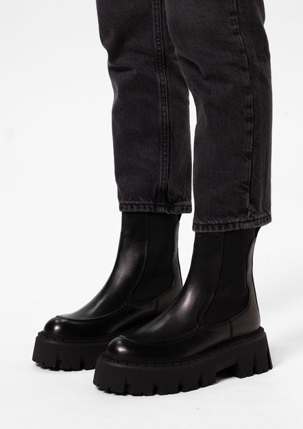 Schwarze Chelsea Boots mit chunky Sohle