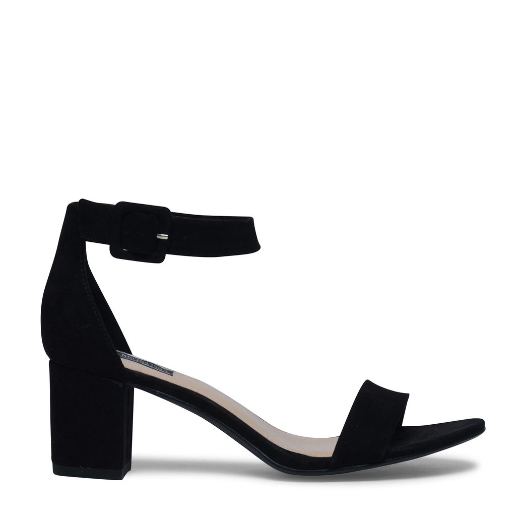 Zwarte sandalen met hak