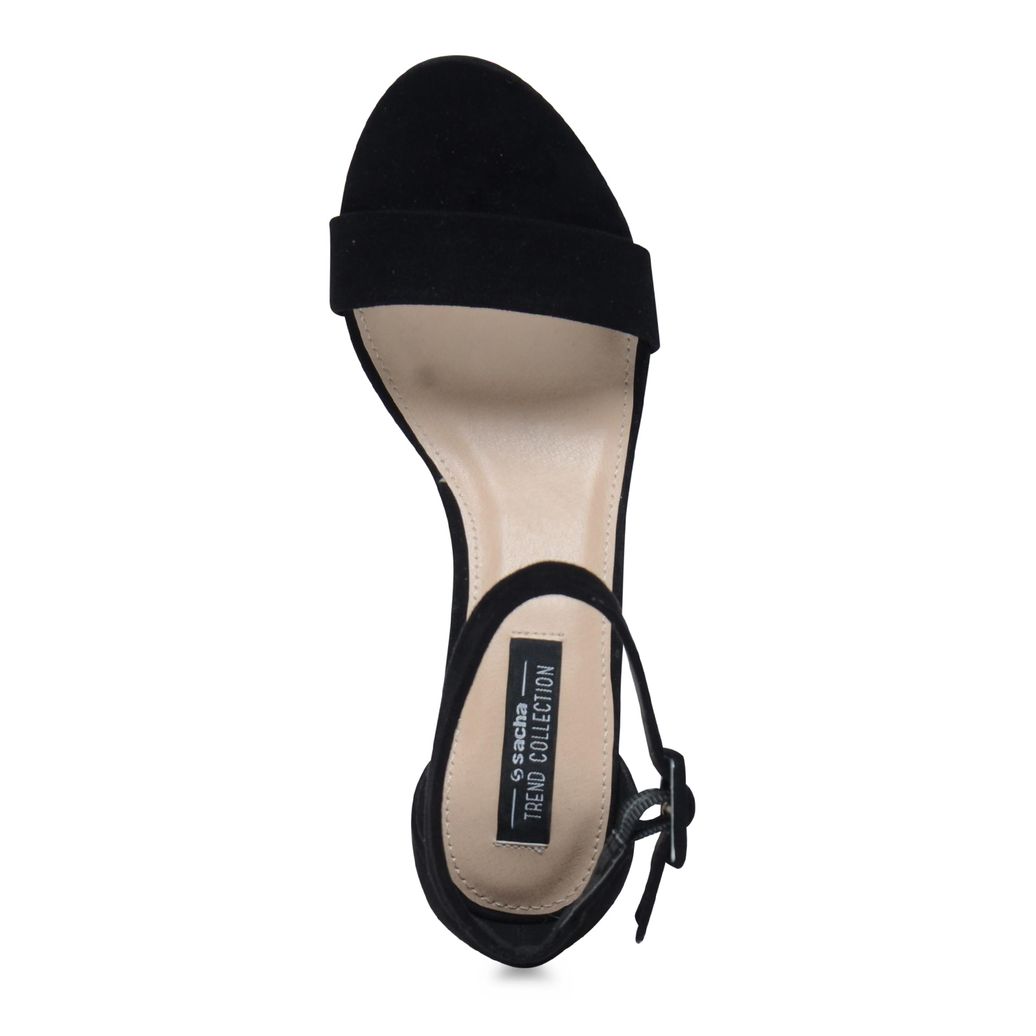Zwarte sandalen met hak