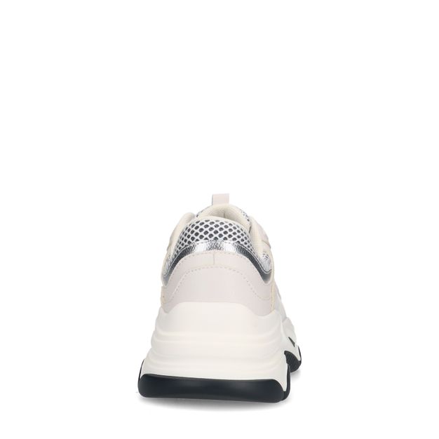 Weiße Sneaker mit silberfarbenen Metallic-Details