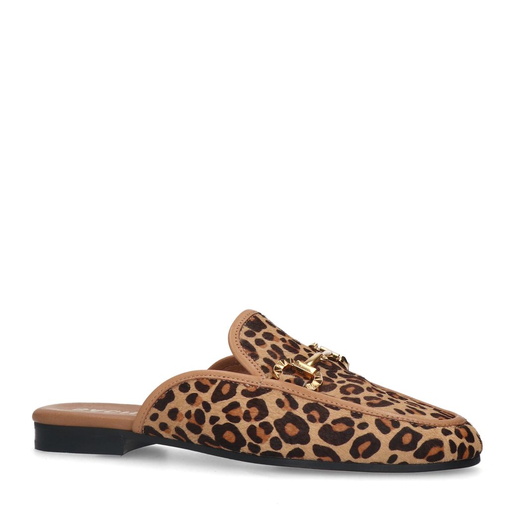 Leopard slip on loafers met goudkleurige chain