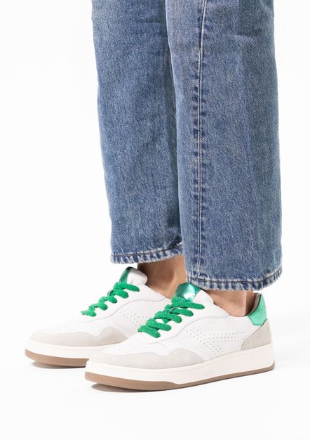 Witte leren sneakers met groene details