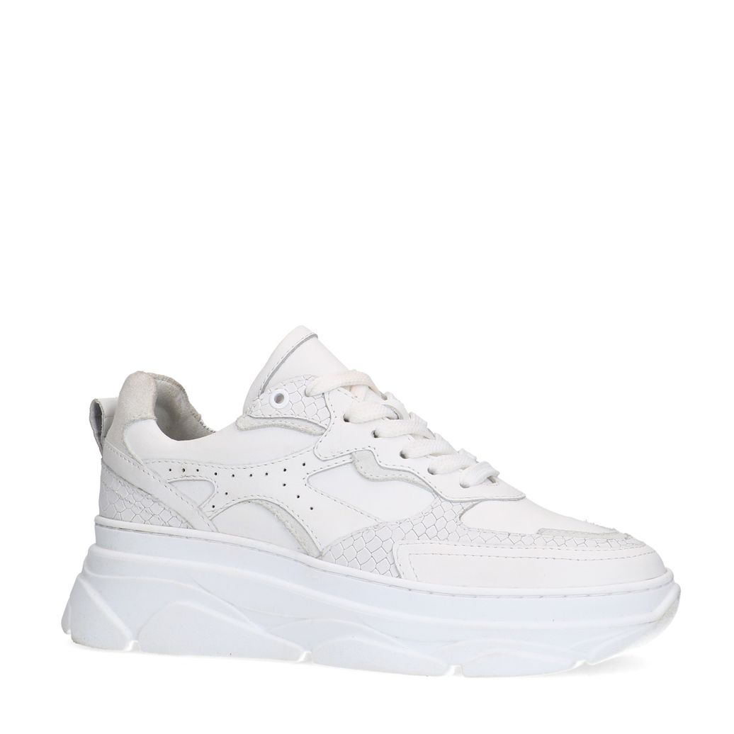 Weiße Ledersneaker mit Kroko-Details und chunky Sohle