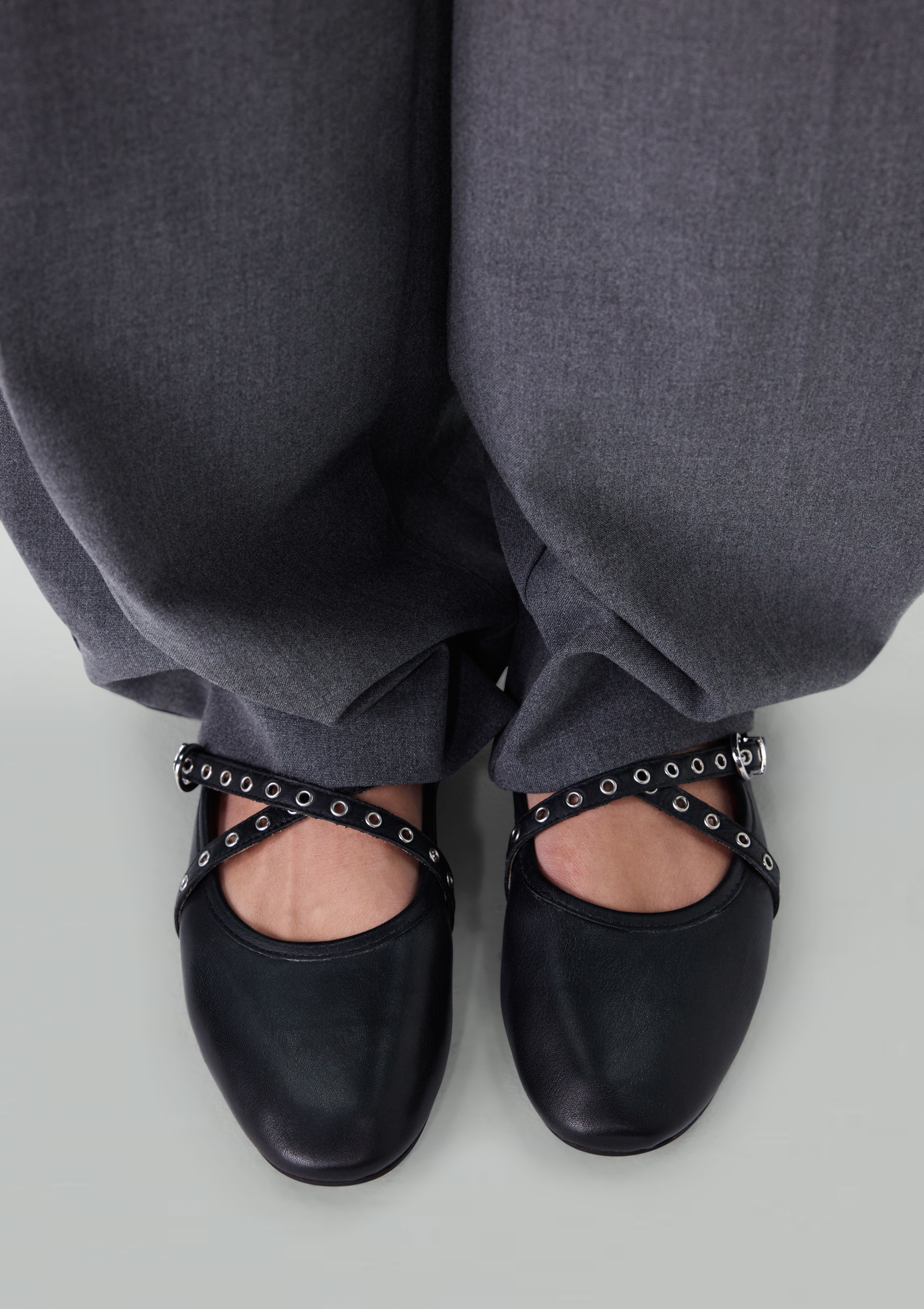 Zwarte leren ballerina's met studs Ballerina's Sacha Sacha