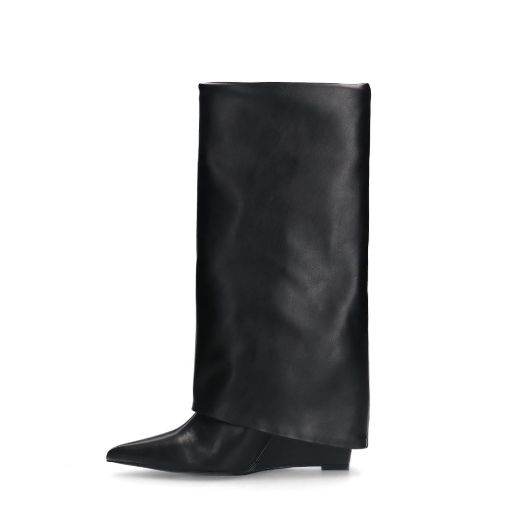 Schwarze Stiefel mit Umschlag und Keilabsatz