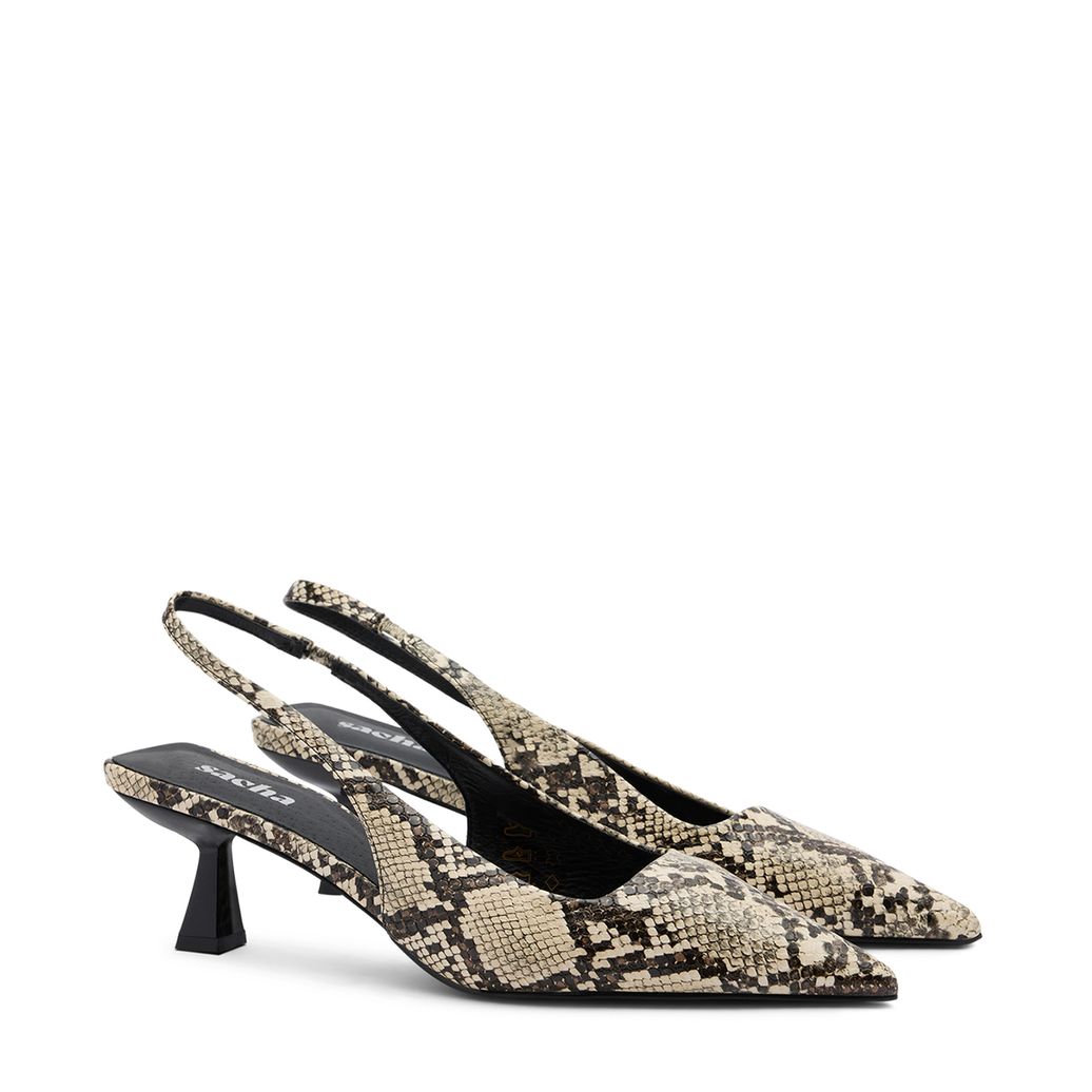 Slingbackpumps mit Schlangenmuster