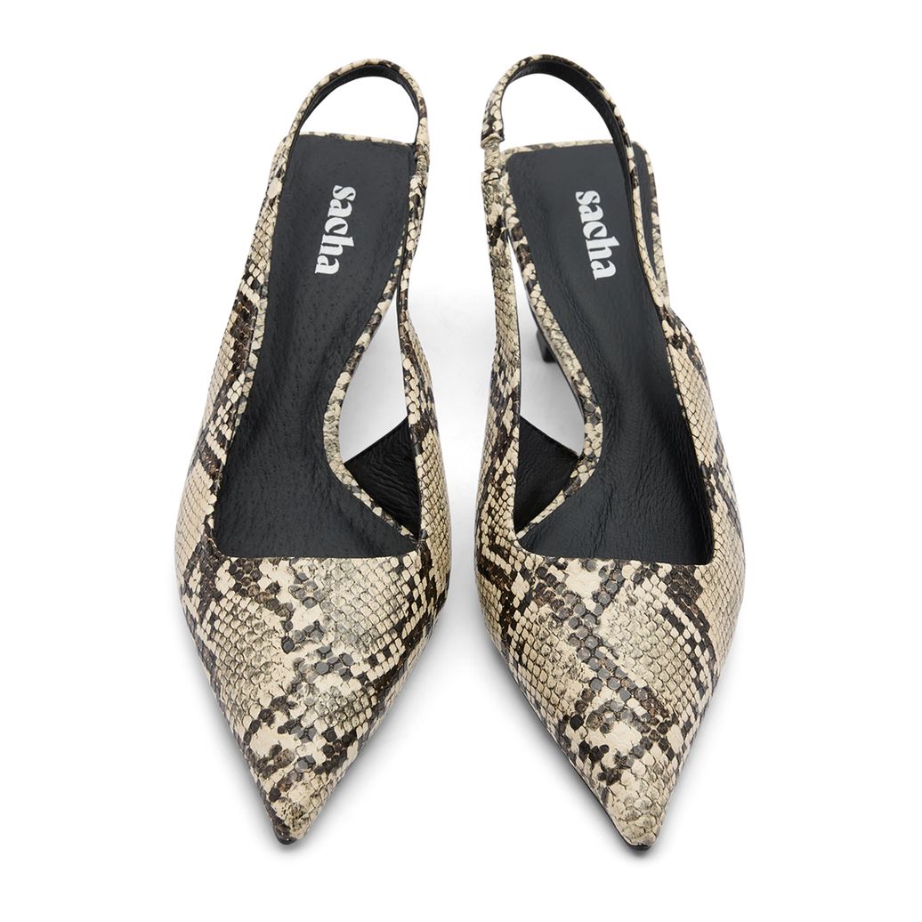 Slingbackpumps mit Schlangenmuster