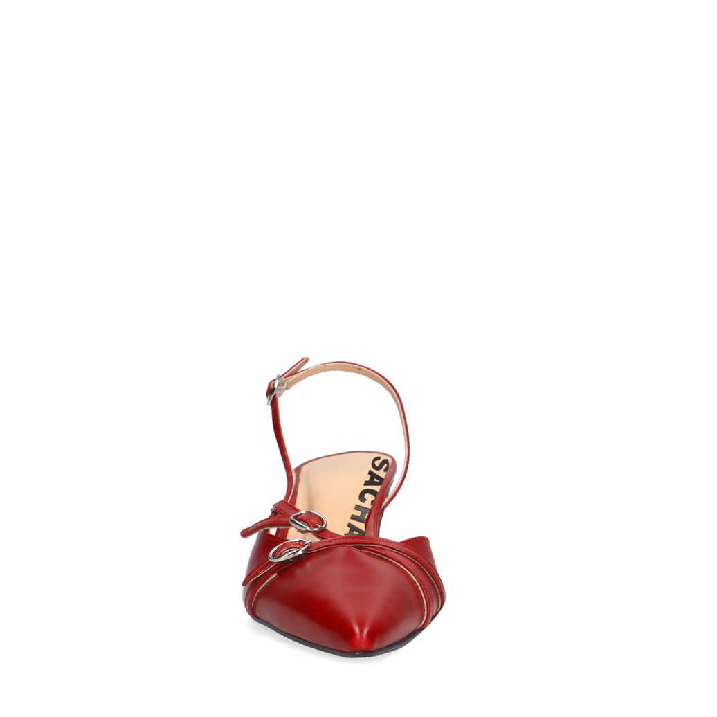 Rote Leder-Slingbacks mit Schnallen