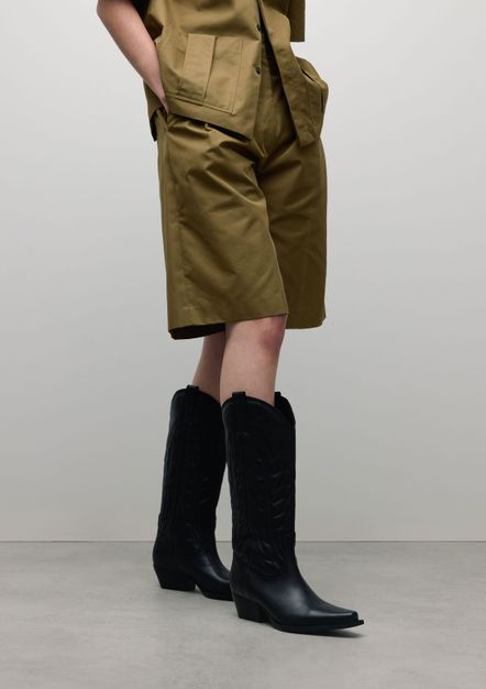 Zwarte leren cowboylaarzen