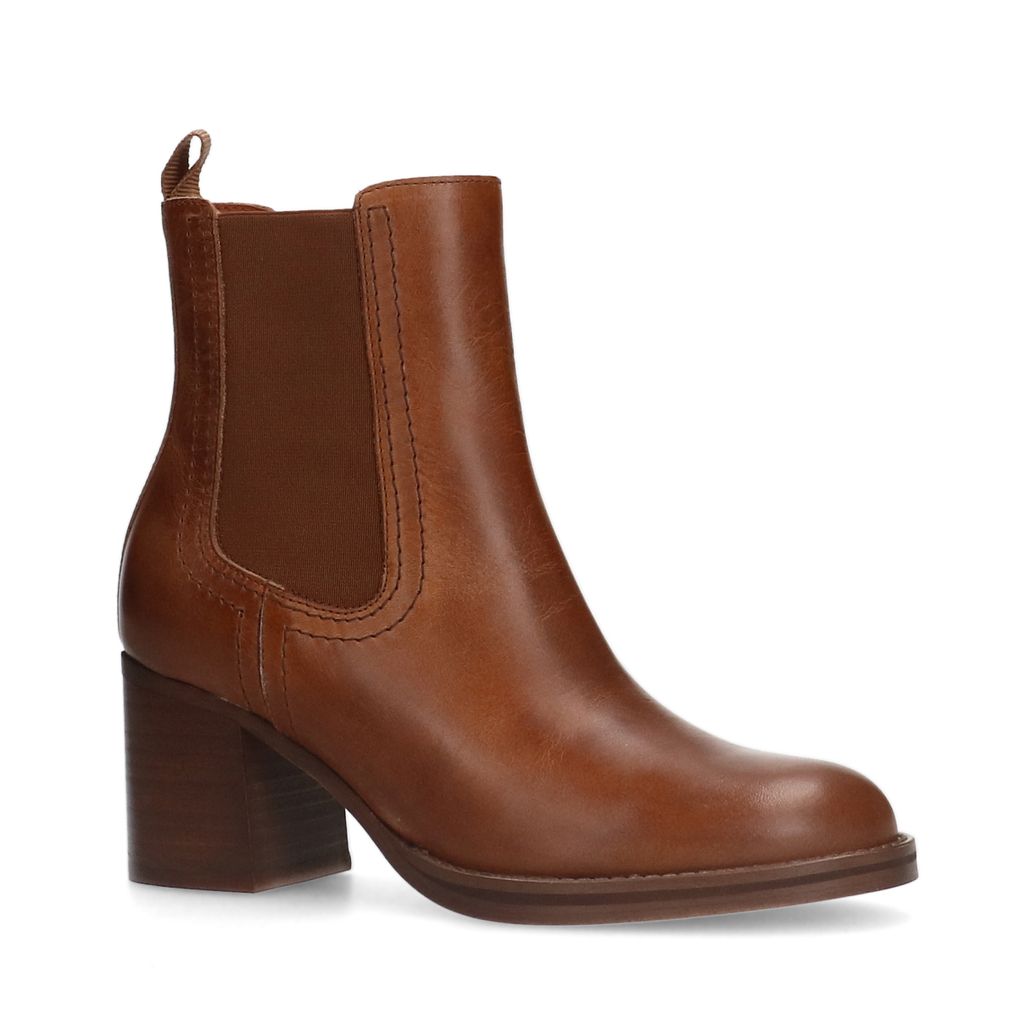 Cognacfarbene Lederstiefeletten mit Blockabsatz