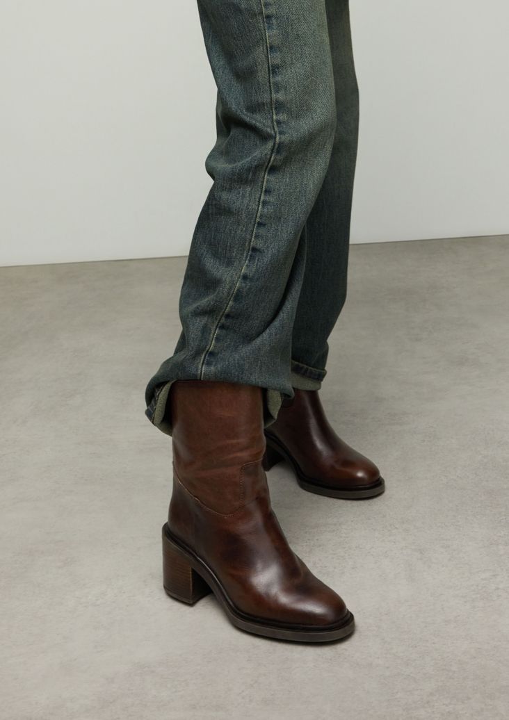 Bottines en cuir au talon carré - marron