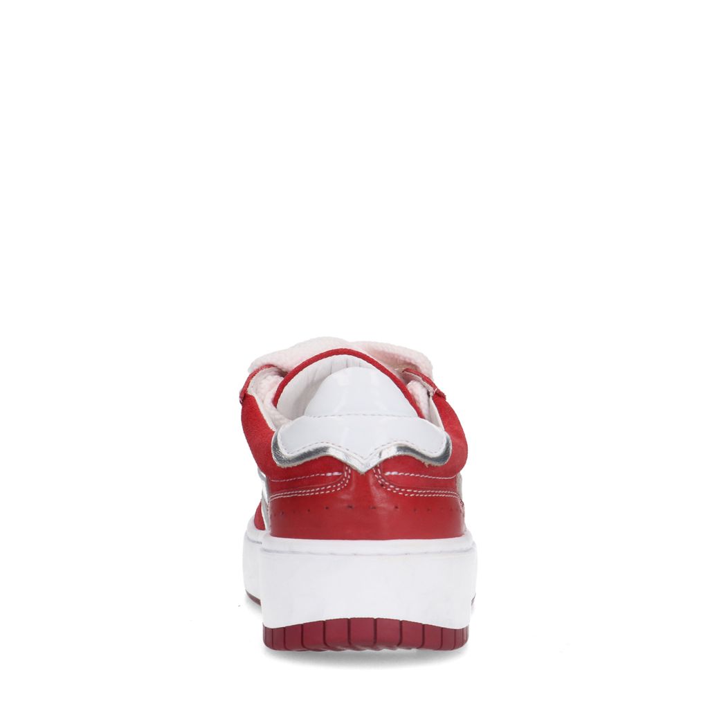 Baskets en daim avec détails blancs - rouge
