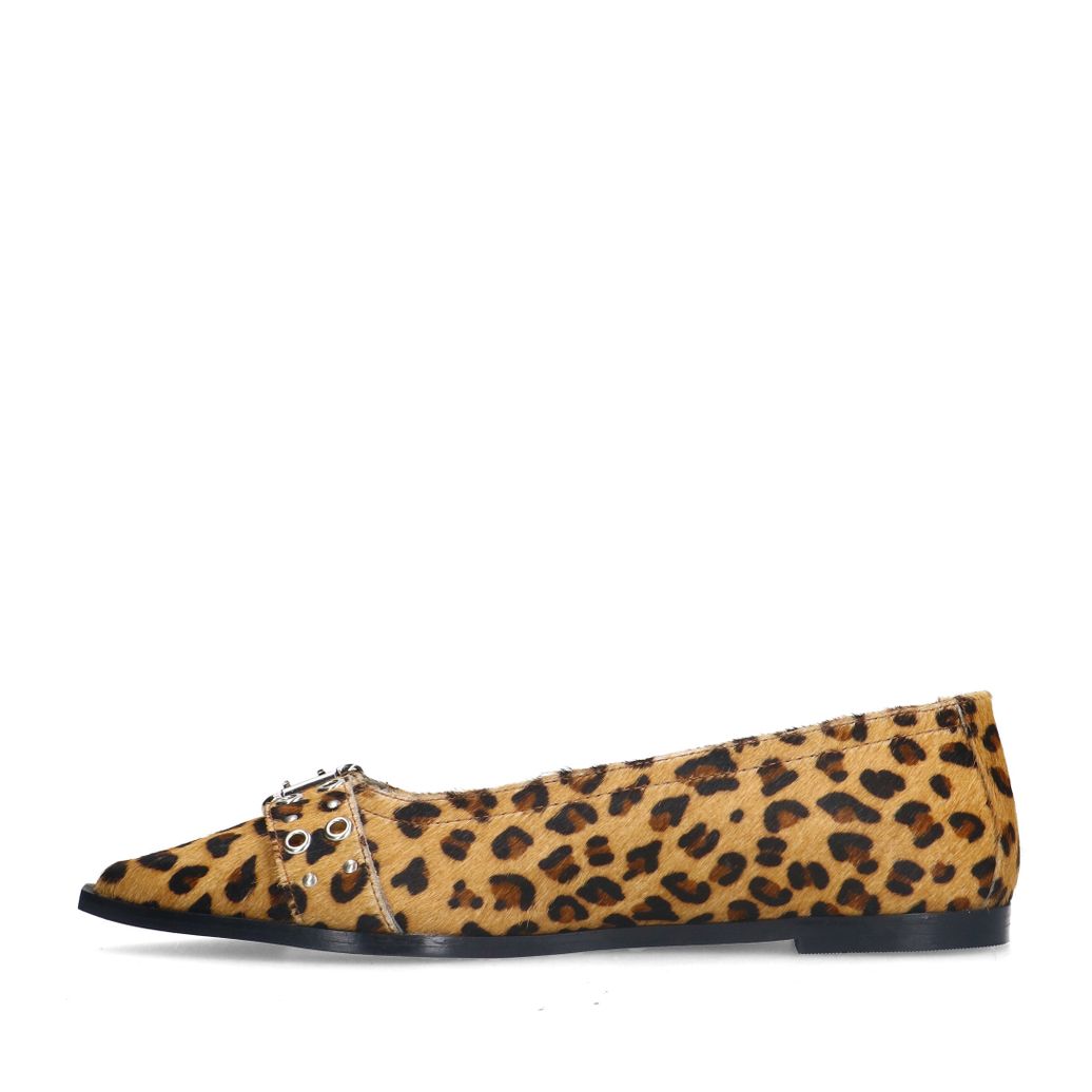 Ballerinas mit Schnalle und Leoprint