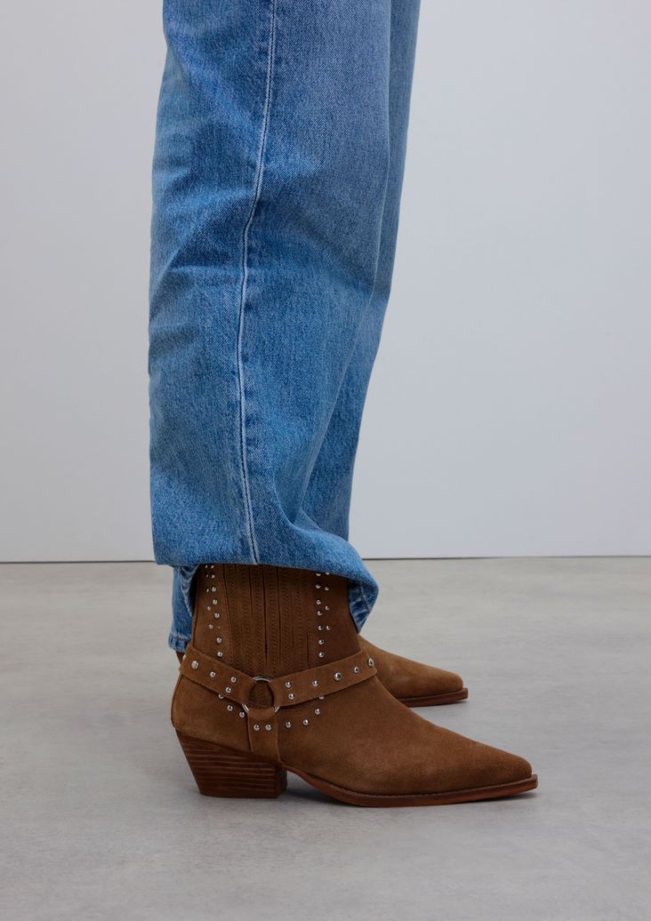 Cognacfarbene Cowboystiefeletten aus Veloursleder