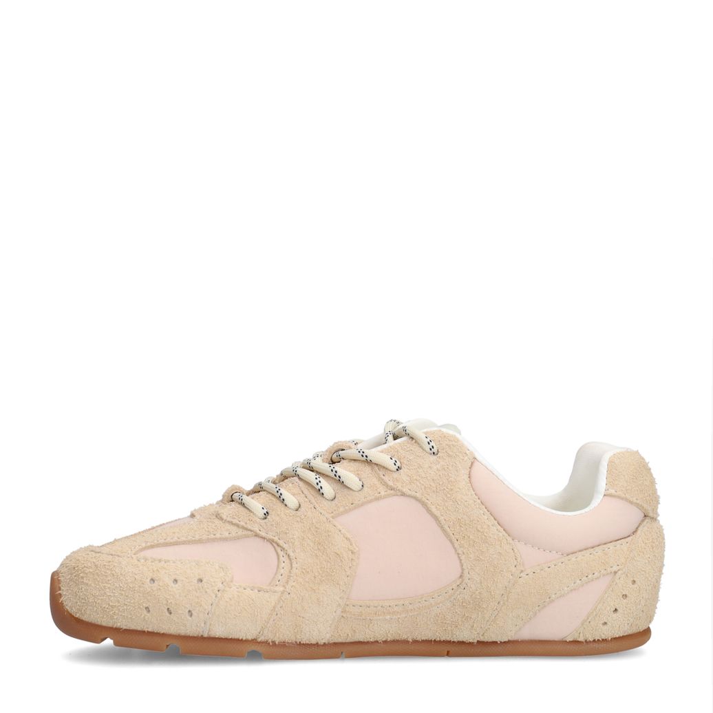 Beige suède sneakers