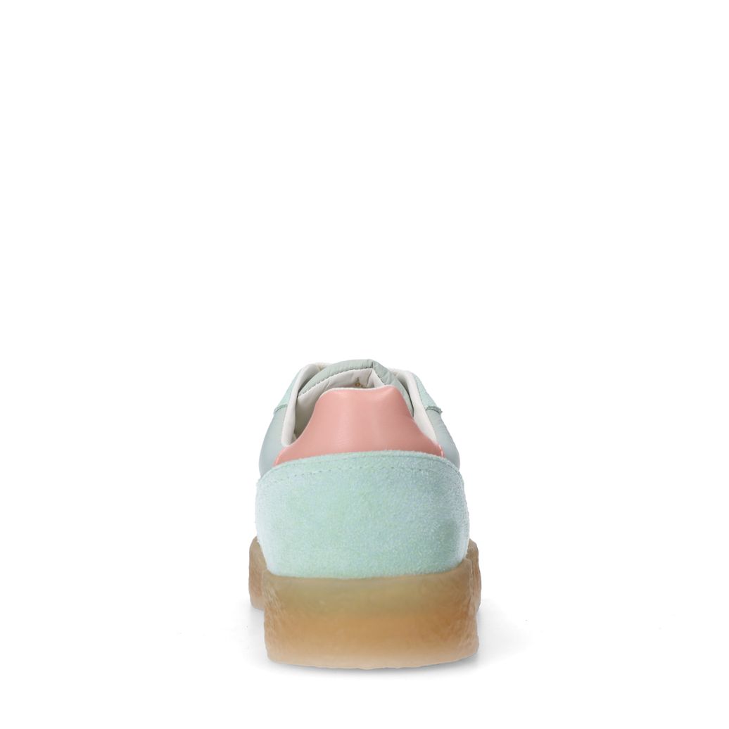 Groene suède sneakers met lichtroze details