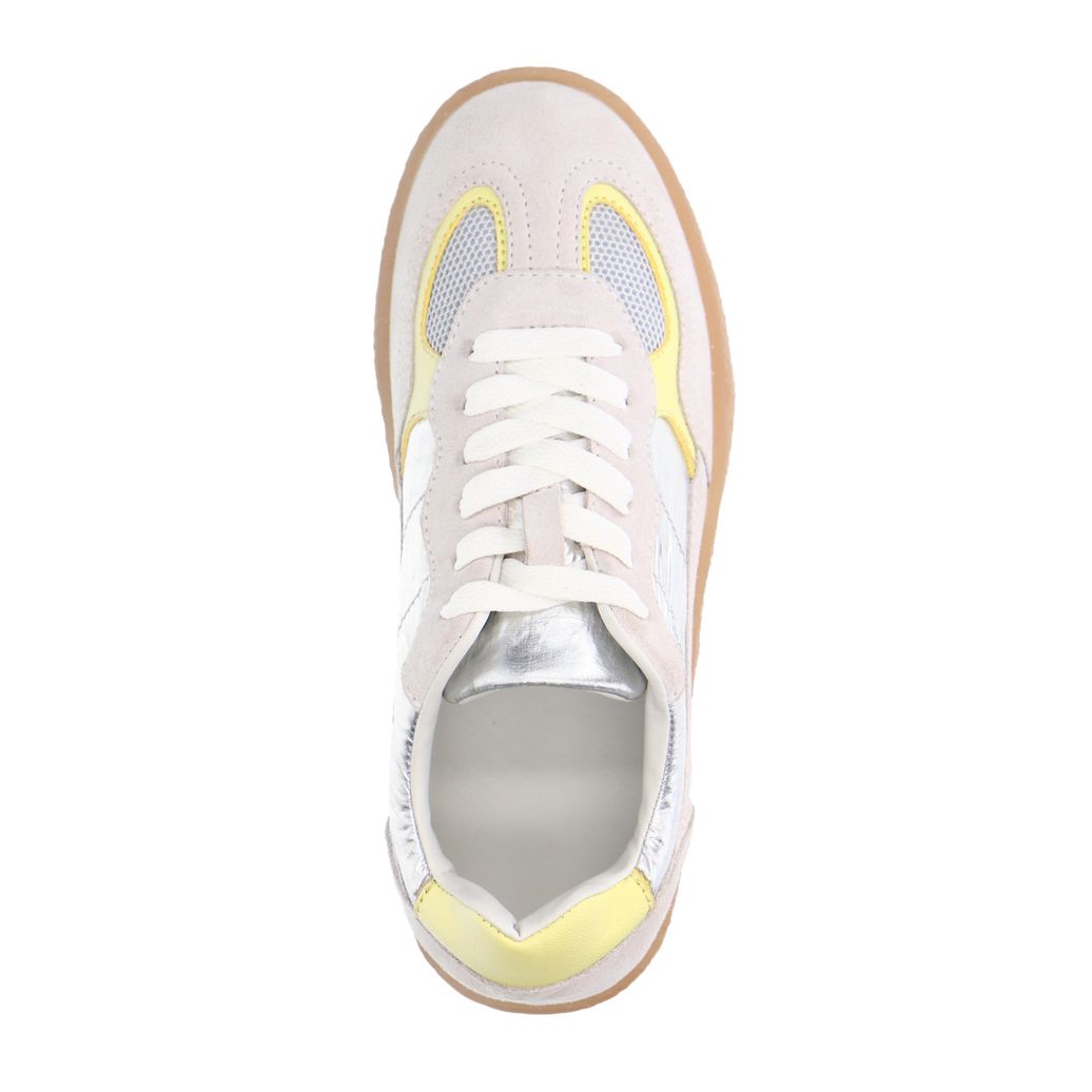 Zilveren suède sneakers met gele details